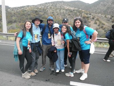 Soeur Emma et un groupe de pèlerins de Puente Alto