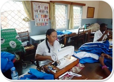 Sr Dorothée Centre jeunes filles Yaoundé.jpg